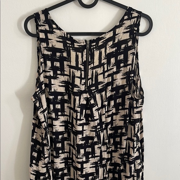 Kismet Black and Tan Graphic Blouse Relaxed Tank Top - Picture 4 of 4